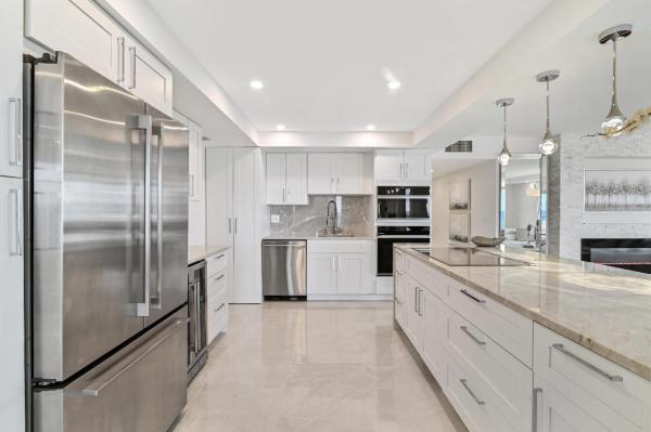 Sabal Shores, 600 S Ocean Blvd #708, Boca Raton, Florida 33432, image 2