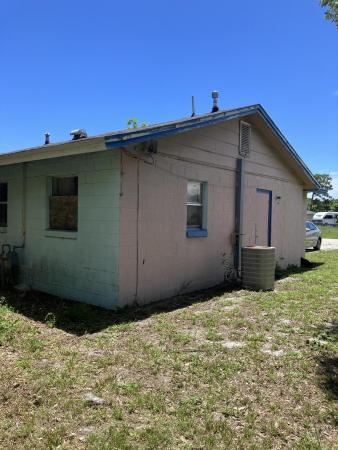 Sheraton Plaza, 3204 Anderson Dr, Fort Pierce, Florida 34946, image 2