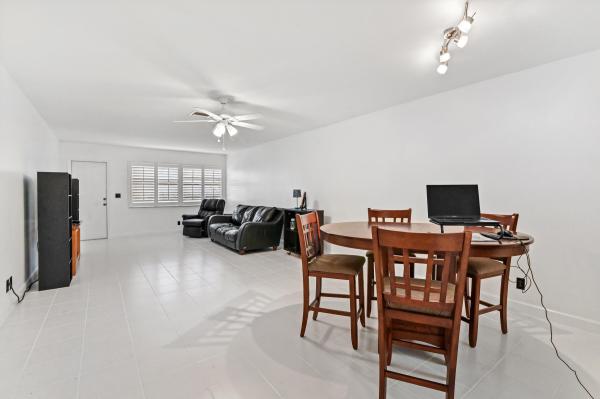 Delray Oaks, 3015 SW 21st Ter #371A, Delray Beach, Florida 33445, image 1