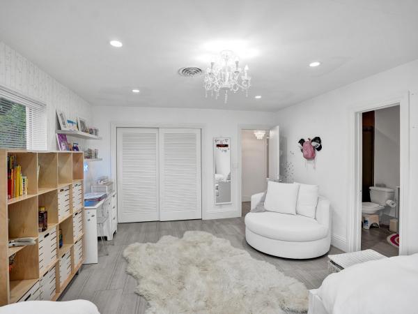 Royal Oaks Hills, 617 SW 5th St, Boca Raton, Florida 33486, image 1