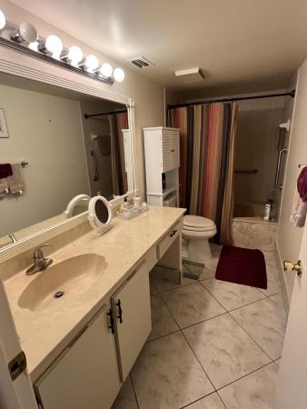 Huntington Lakes 1, 14475 Strathmore Ln #305, Delray Beach, Florida 33446, image 1