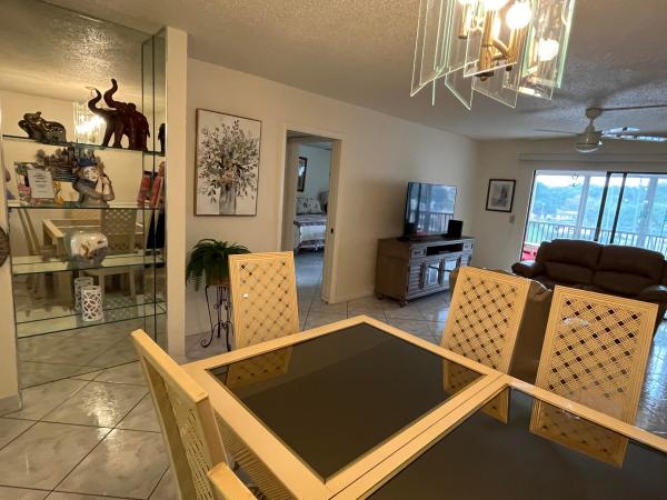 Huntington Lakes 1, 14475 Strathmore Ln #305, Delray Beach, Florida 33446, image 2