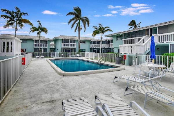 River House Gardens, 322 N Federal Hwy #127, Deerfield Beach, Florida 33441, image 2