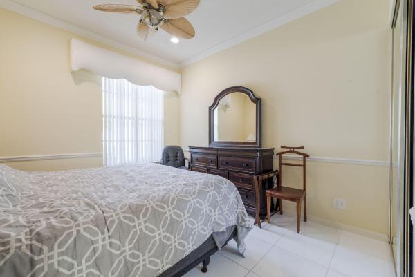 Oaks East, 275 Kelsey Park Cir, Palm Beach Gardens, Florida 33410, image 2