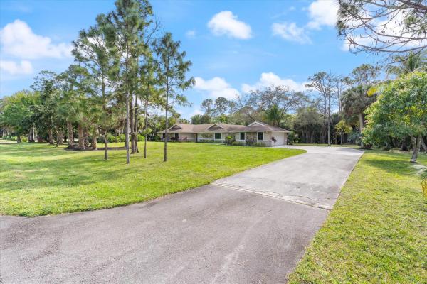 Paddock Park 1 Of Wellington, 14817 Stirrup Ln #14817, Wellington, Florida 33414, image 1