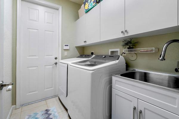 Country Cove Estates, 6052 Country Estates Dr, Lake Worth, Florida 33467, image 1