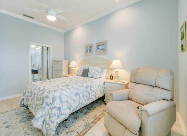 Bedford At Lake Catherine, 1021 Bedford Ave, Palm Beach Gardens, Florida 33403, image 2