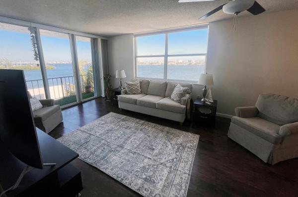 Croton Harbor, 301 Croton Ave #410, Lantana, Florida 33462, image 1
