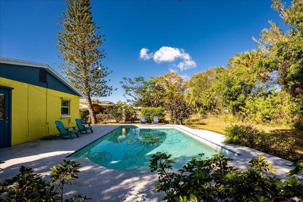 Sunset Park, 112 Gardenia Ave, Fort Pierce, Florida 34982, image 1