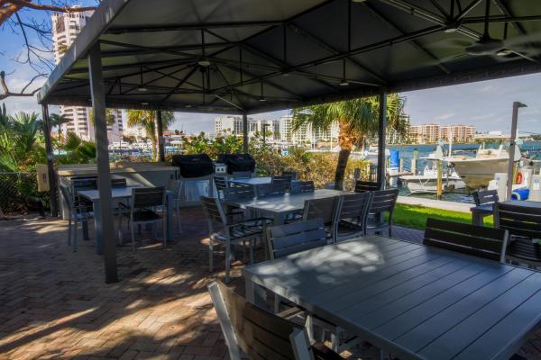 Lake House South, 875 E Camino Real, Boca Raton, Florida 33432, image 1