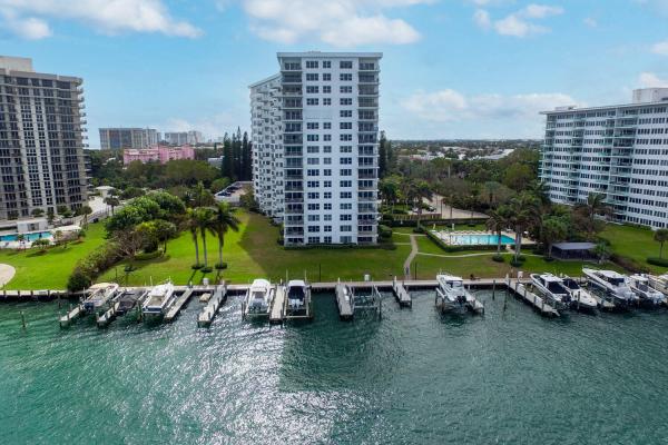 Lake House South, 875 E Camino Real, Boca Raton, Florida 33432, image 3