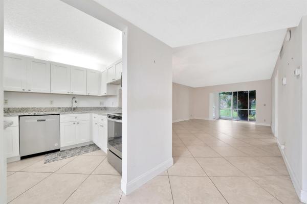 Lago Del Rey, 829 Camino Rd #107, Delray Beach, Florida 33445, image 1