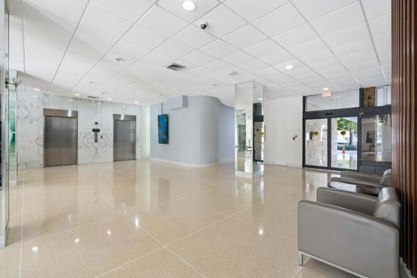 Bonavida, 20100 W Country Club Dr #603, Aventura, Florida 33180, image 1