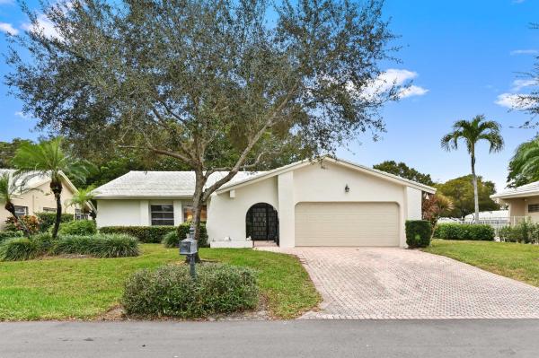 Cameo Woods, 22151 Cameo Dr, Boca Raton, Florida 33433, image 1