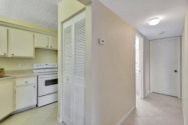 Pine Ridge North 2, 617 Sea Pine Way #B2, Greenacres, Florida 33415, image 2