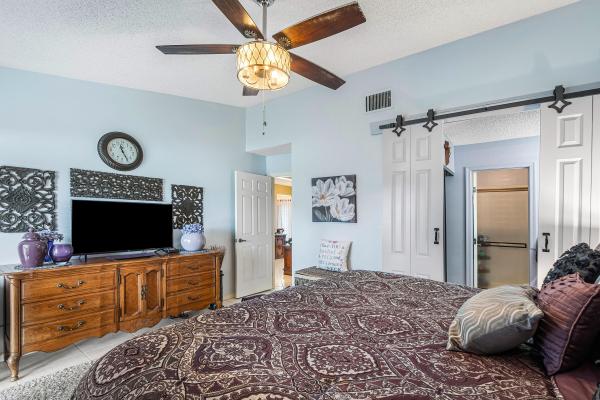 The Landings At Aberdeen, 5513 Parkwalk Cir E, Boynton Beach, Florida 33472, image 2