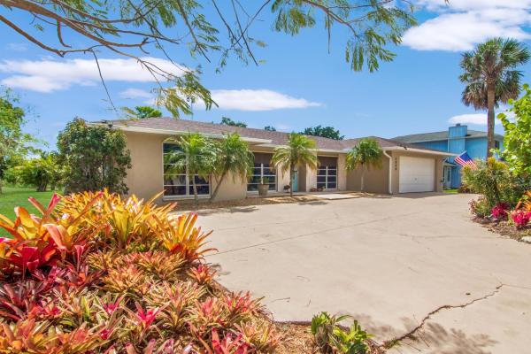 Holiday Pines, 5800 Eagle Dr, Fort Pierce, Florida 34951, image 1