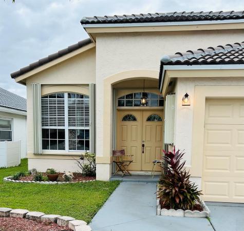 Monterey On The Lake, 765 Lake Wellington Dr, Wellington, Florida 33414, image 1