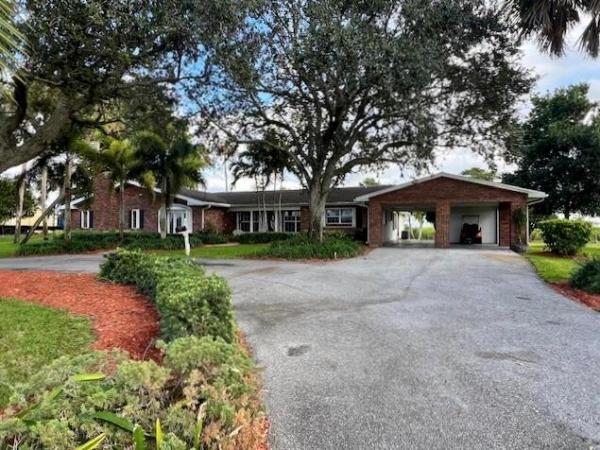 Long Beach Colony, 13348 Us Highway 441, Canal Point, Florida 33438, image 1