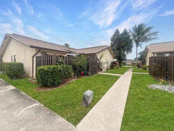 Waterview Estates, 1502 Waterview Cir, Palm Springs, Florida 33461, image 1