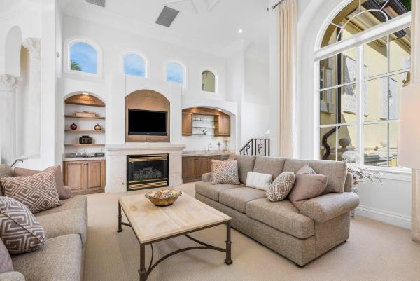 Addison Estates, 464 Addison Park Ln, Boca Raton, Florida 33432, image 1