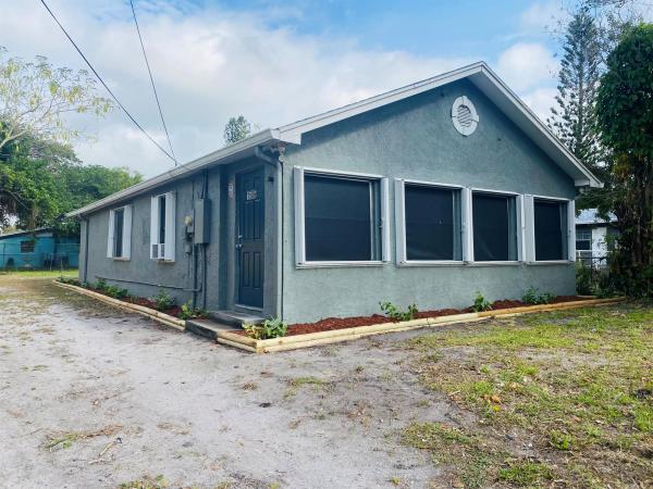 Edgewood Park, 1506 Avenue I, Fort Pierce, Florida 34950, image 1