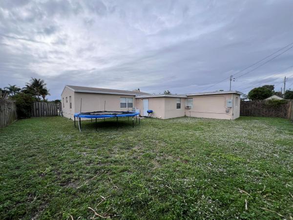 Golfview Heights, 2112 Beech Rd, West Palm Beach, Florida 33409, image 1