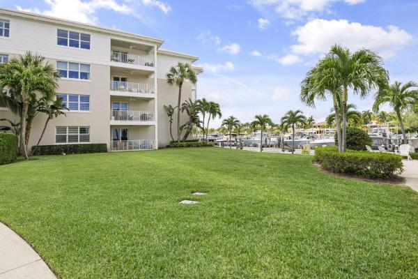 Bay Colony, 624 Bay Colony Dr S, Juno Beach, Florida 33408, image 1