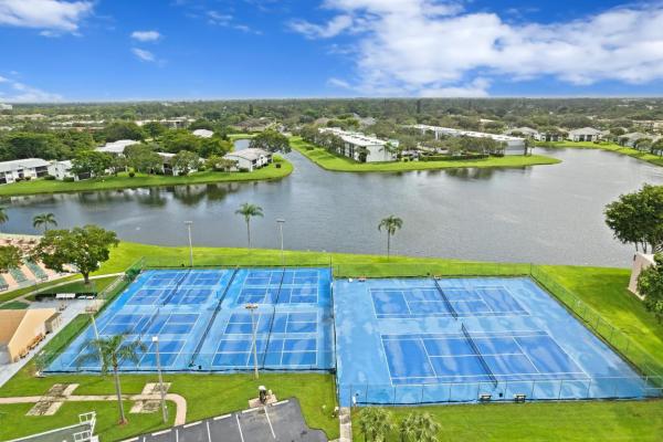 Pembridge At Lakes Of Delray, 15216 Lakes Of Delray Blvd #135, Delray Beach, Florida 33484, image 2