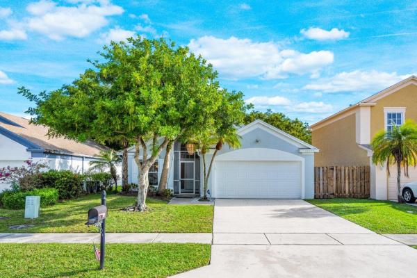 Regency Place At Boca Winds, 22456 Middletown Dr, Boca Raton, Florida 33428, image 1