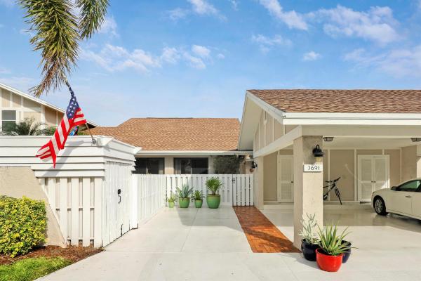 Cape Pointe Of Jonathan's Landing, 3691 Cape Pointe Cir, Jupiter, Florida 33477, image 1