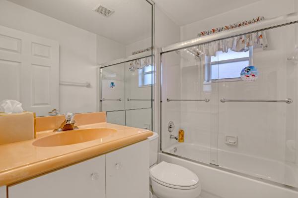 Lakeridge Falls, 12313 Glen Falls Ln, Boynton Beach, Florida 33437, image 2