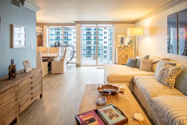 The Riviera, 2401 Collins Ave #906, Miami Beach, Florida 33140, image 2