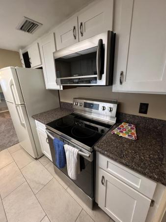 Palm Springs Village, 432 Gulfstream Rd, Palm Springs, Florida 33461, image 2