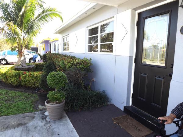 Welwyn Manor, 6122 SW 21st St, Miramar, Florida 33023, image 1