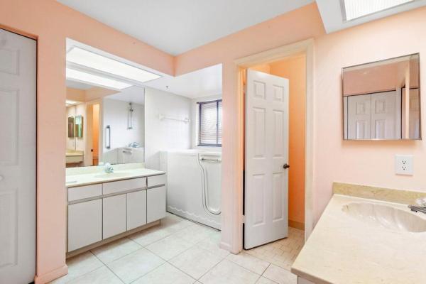 Coach Houses Of Town Place, 5630 Coach House Cir #F, Boca Raton, Florida 33486, image 1