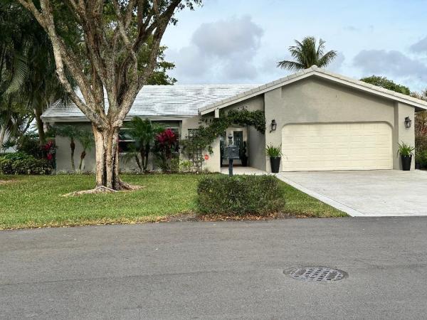 Cameo Woods, 22326 Cameo Dr, Boca Raton, Florida 33433, image 1