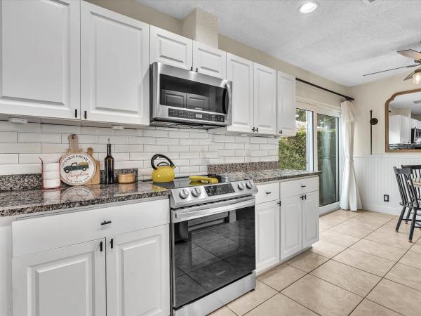 Cameo Woods, 22326 Cameo Dr W, Boca Raton, Florida 33433, image 1