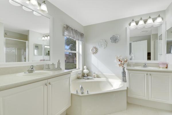 Seminole Lakes, 268 River Bluff Ln, Royal Palm Beach, Florida 33411, image 2