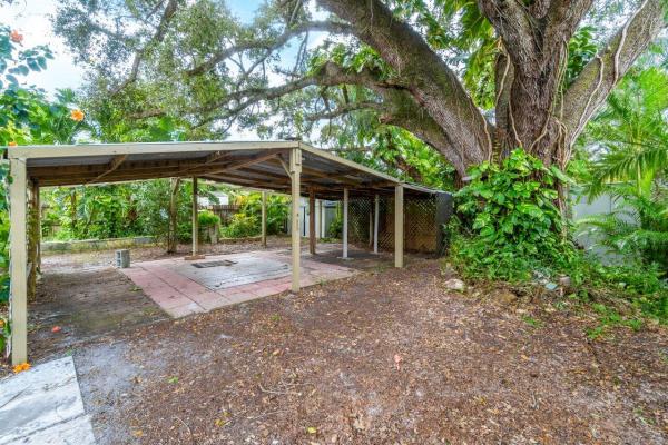 Nikanders, 913 Mathis St, Lake Worth, Florida 33461, image 2