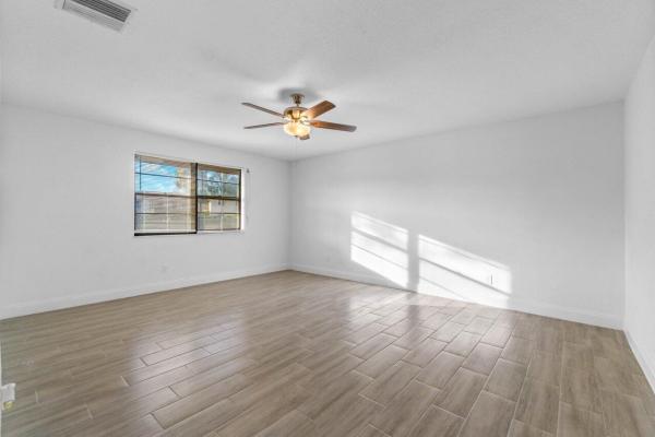 Key Colony Townhouses, 2030 Colonial Rd #6, Fort Pierce, Florida 34950, image 3