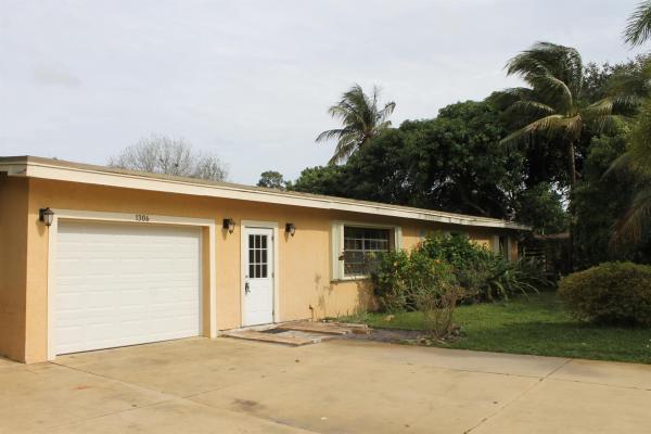 Ponce De Leon Park, 1306 S 14th Cir, Fort Pierce, Florida 34982, image 1
