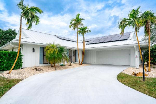 Turtle Creek, 113 SE Turtle Creek Dr, Jupiter, Florida 33469, image 1