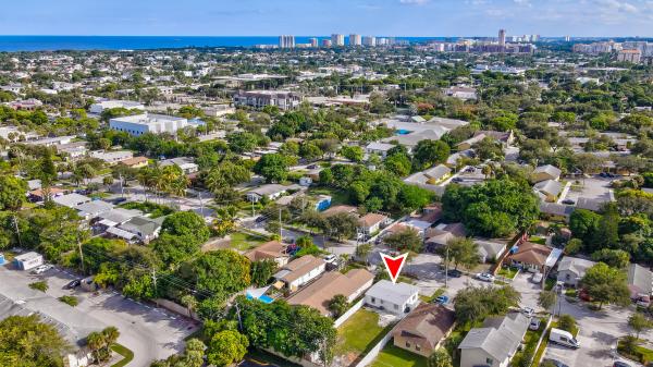 Lincoln Court, 161 NE 15th Ter, Boca Raton, Florida 33432, image 2