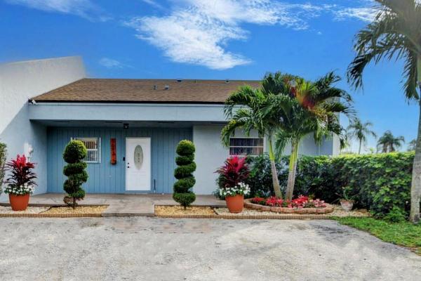 Lee's Crossing, 5692 Kimberton Way, Lake Worth Beach, Florida 33463, image 1