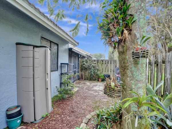 Country Fair, 9898 Watermill Cir #D, Boynton Beach, Florida 33437, image 3