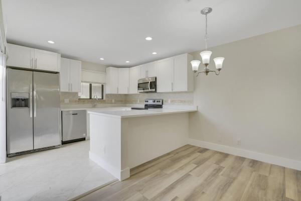 Cherry Lane Townhomes, 4593 Cherry Rd, West Palm Beach, Florida 33417, image 3