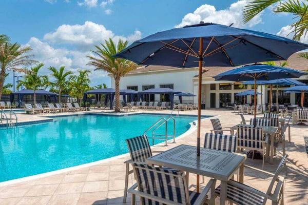 Polo Trace, 7794 Edinburough Ln, Delray Beach, Florida 33446, image 2