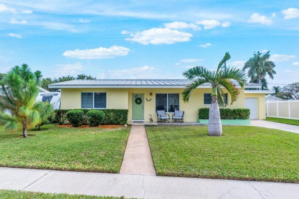 Lake Osborne Estates, 1511 Shirley Ct, Lake Worth Beach, Florida 33461, image 1