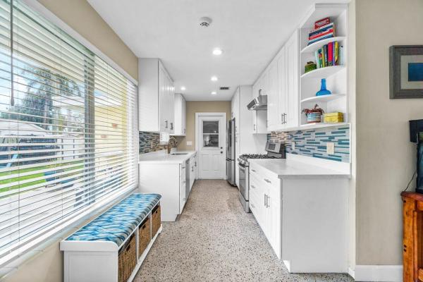 Lake Osborne Estates, 1511 Shirley Ct, Lake Worth, Florida 33461, image 2